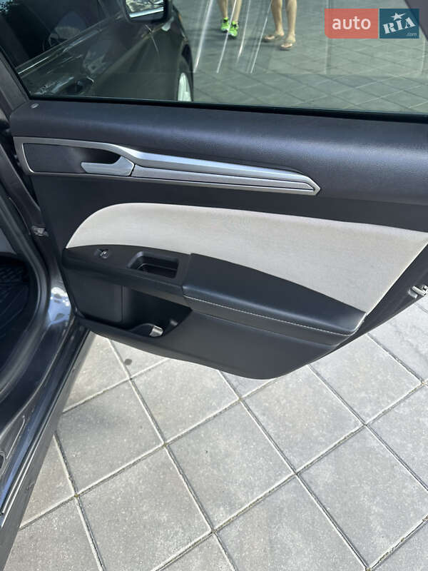 Седан Ford Fusion 2018 в Светловодске