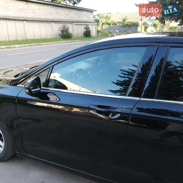 Седан Ford Fusion 2015 в Путивле