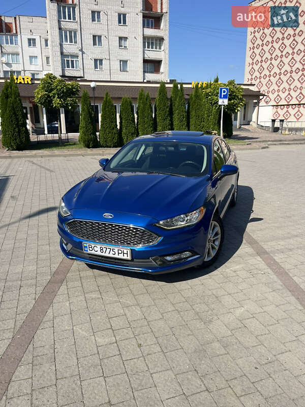 Седан Ford Fusion 2016 в Львове