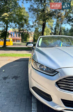 Седан Ford Fusion 2013 в 