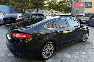 Седан Ford Fusion 2014 в 