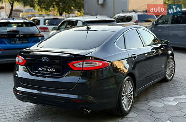 Седан Ford Fusion 2014 в 