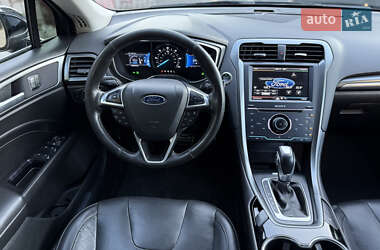 Седан Ford Fusion 2014 в 