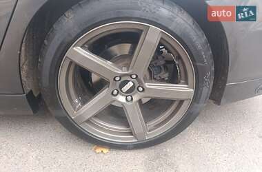 Седан Ford Fusion 2016 в 