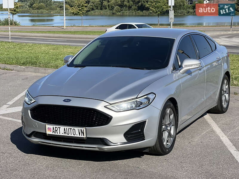 Седан Ford Fusion 2019 в Вінниці
