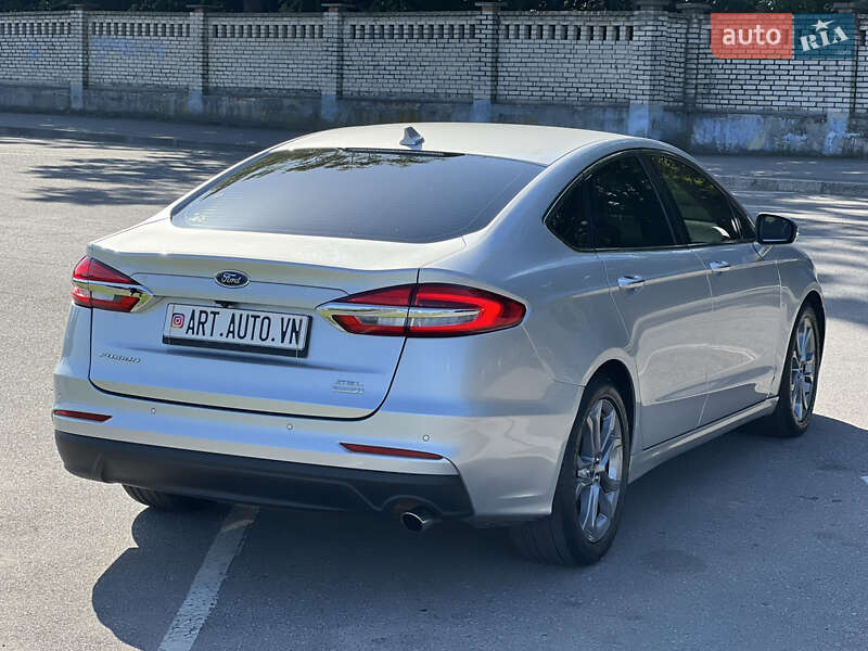 Седан Ford Fusion 2019 в Вінниці