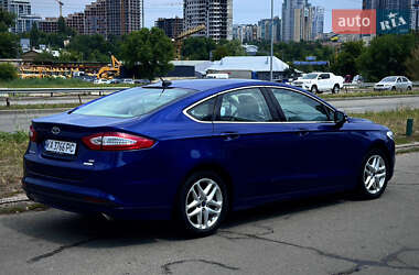Седан Ford Fusion 2013 в 
