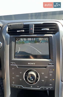 Седан Ford Fusion 2013 в 