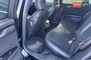 Седан Ford Fusion 2015 в 