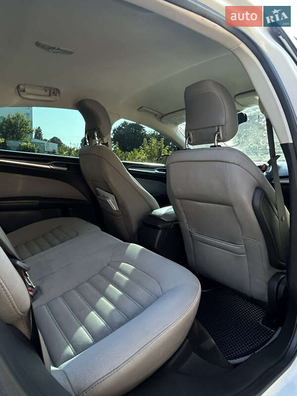 Седан Ford Fusion 2013 в Каменец-Подольском