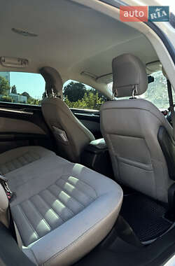 Седан Ford Fusion 2013 в 