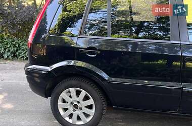 Хэтчбек Ford Fusion 2010 в 