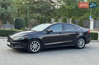 Седан Ford Fusion 2016 в 