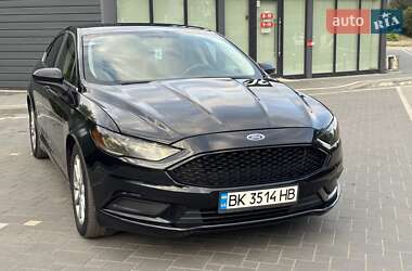 Седан Ford Fusion 2016 в 