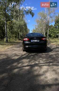 Седан Ford Fusion 2015 в 