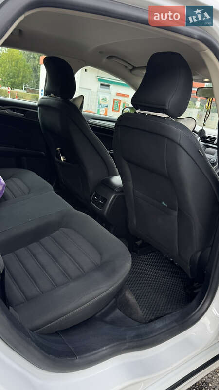 Седан Ford Fusion 2017 в Полтаві