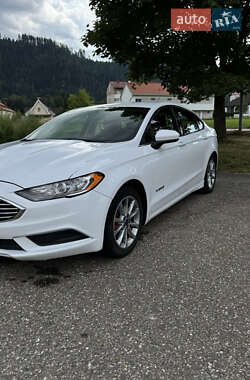 Седан Ford Fusion 2017 в 