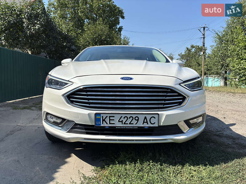 Седан Ford Fusion 2016 в Терновке