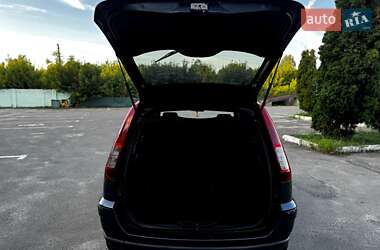 Хэтчбек Ford Fusion 2009 в 