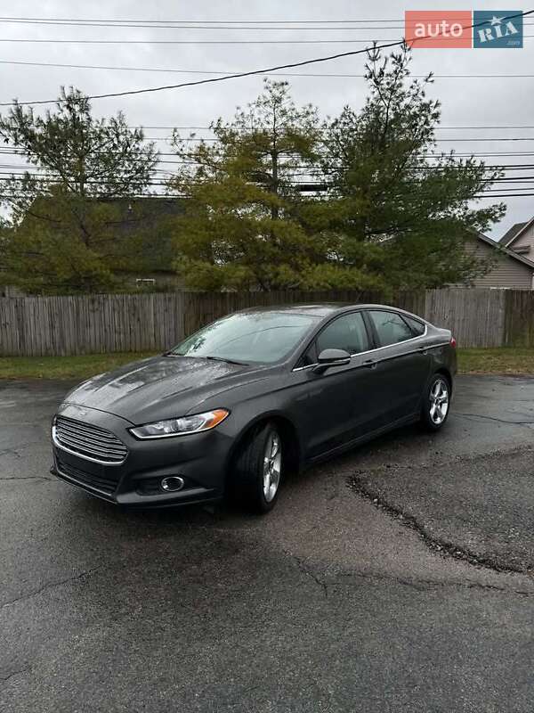 Седан Ford Fusion 2015 в Виннице