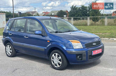 Хэтчбек Ford Fusion 2009 в 