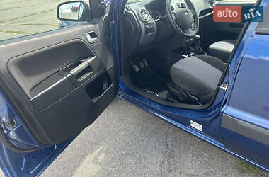 Хэтчбек Ford Fusion 2009 в 