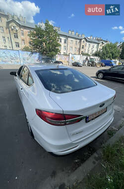 Седан Ford Fusion 2019 в 