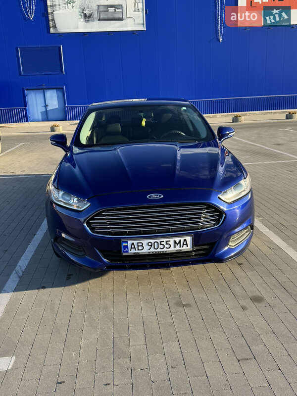 Седан Ford Fusion 2014 в 