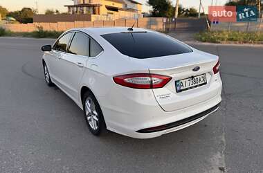 Седан Ford Fusion 2014 в 