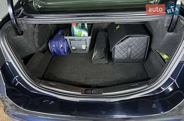 Седан Ford Fusion 2013 в 