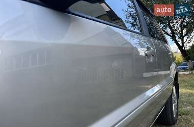 Хэтчбек Ford Fusion 2012 в 
