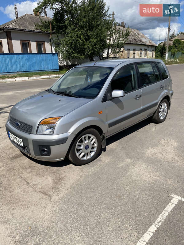 Хэтчбек Ford Fusion 2008 в Ичне