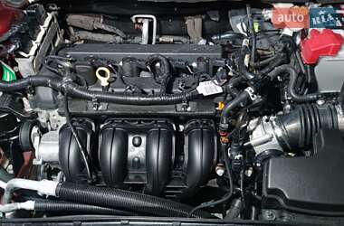 Седан Ford Fusion 2015 в 