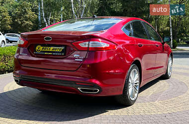 Седан Ford Fusion 2016 в 