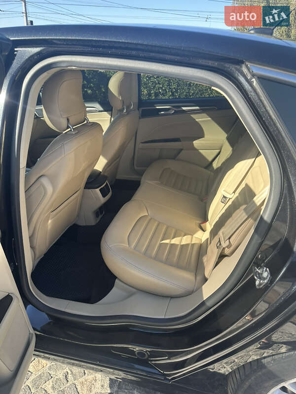 Седан Ford Fusion 2013 в Дніпрі