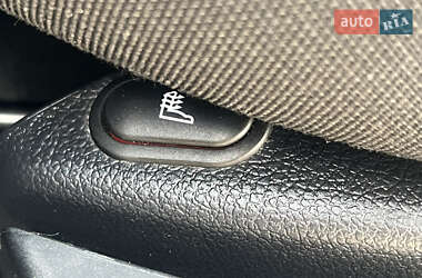 Хэтчбек Ford Fusion 2010 в 