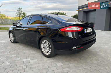 Седан Ford Fusion 2016 в 