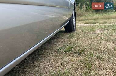 Хэтчбек Ford Fusion 2012 в 