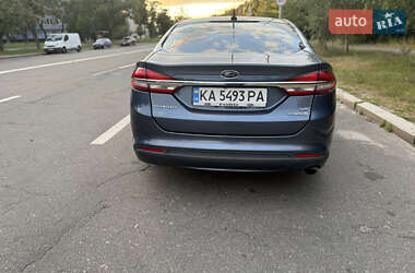 Седан Ford Fusion 2018 в 