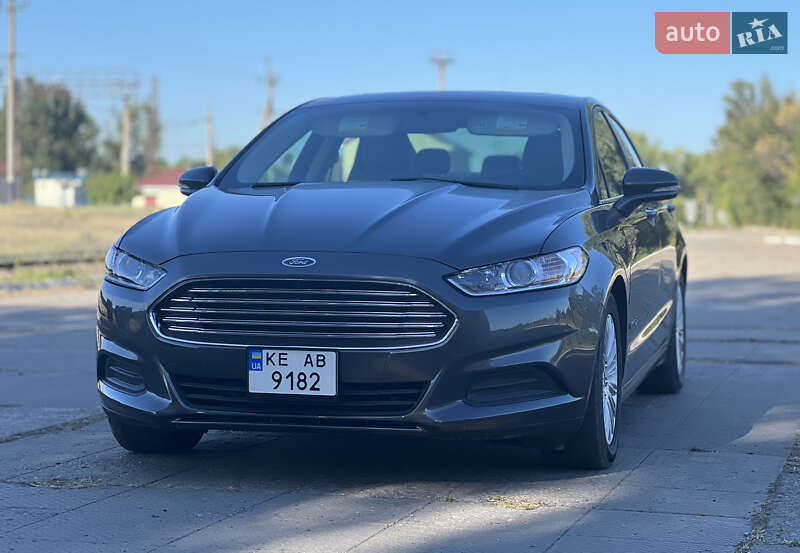 Седан Ford Fusion 2015 в Днепре