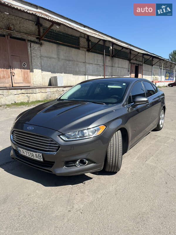 Ford Fusion 2016