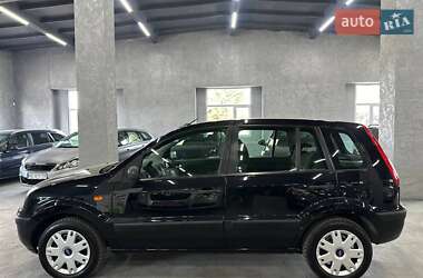 Хэтчбек Ford Fusion 2006 в 