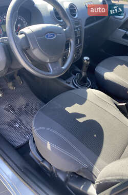 Хэтчбек Ford Fusion 2009 в 