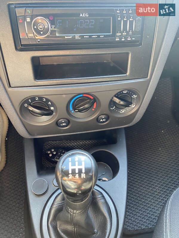Хэтчбек Ford Fusion 2009 в Запорожье