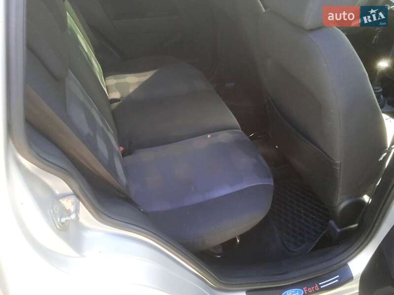 Хетчбек Ford Fusion 2009 в Звягелі