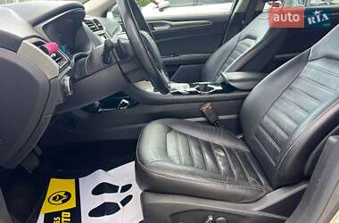 Седан Ford Fusion 2014 в 