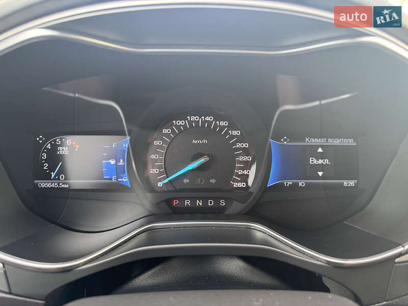 Седан Ford Fusion 2015 в Чернигове