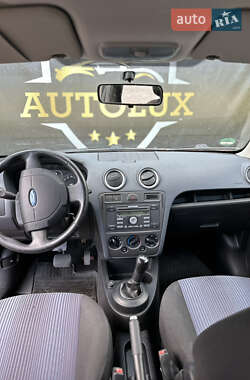 Хэтчбек Ford Fusion 2008 в 