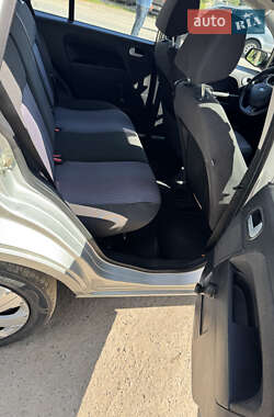 Хетчбек Ford Fusion 2006 в 