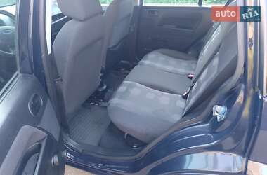 Хэтчбек Ford Fusion 2007 в 